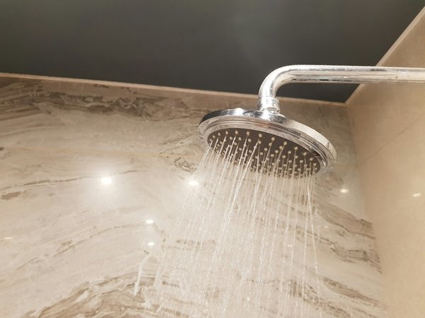 Pommeau de douche haute pression pour une douche unique