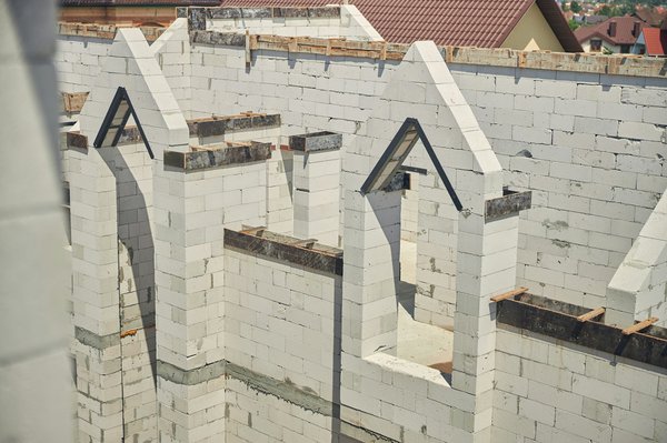 Les éléments clés à connaître pour une construction de villa à Aix-en-Provence